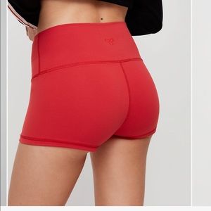 Aritzia TNA Yoga Shorts PINK